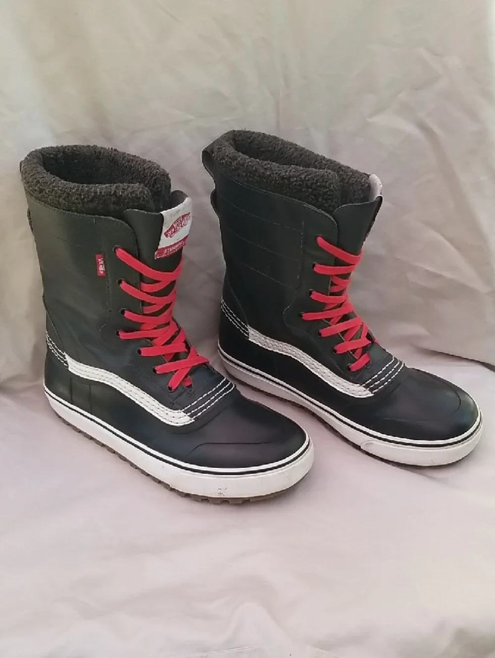Vans Men's 11 Rare Standard Mid Waterproof Fleece Lined Boots 22